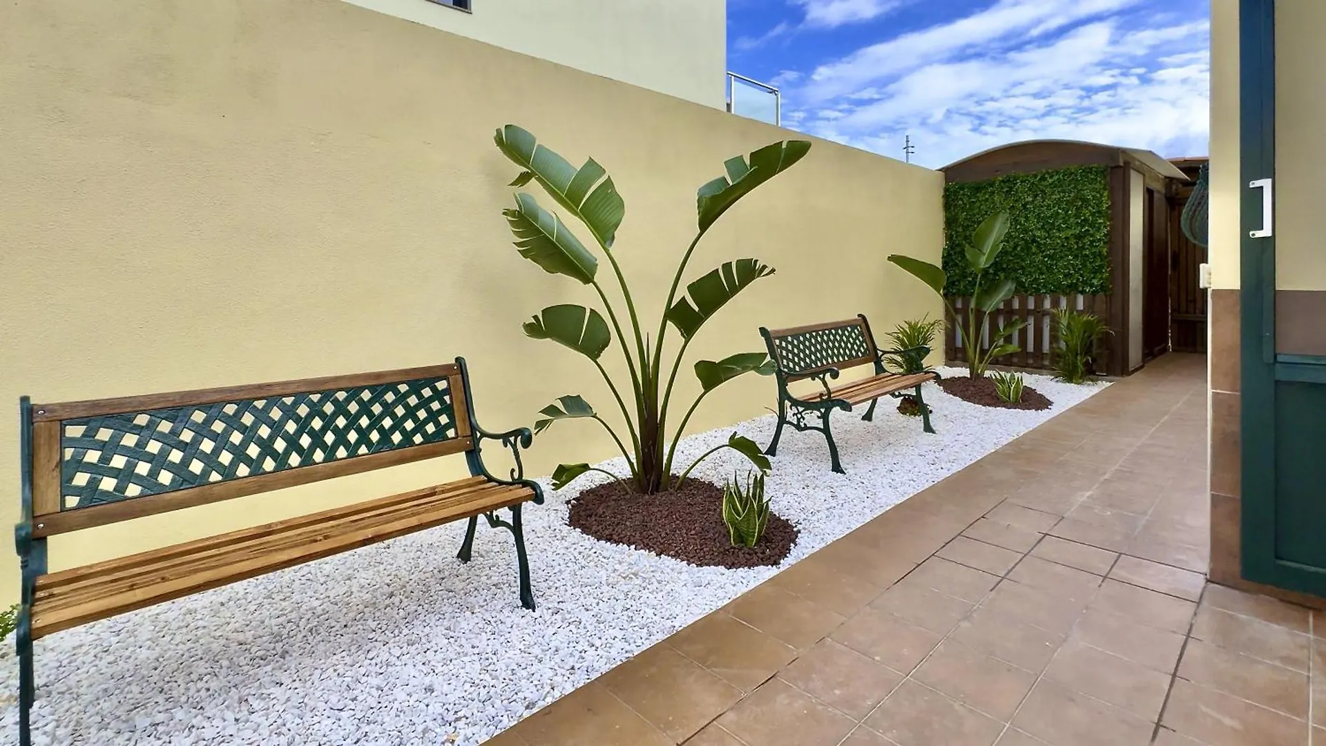 Lovely Villa Magnolia With Pool, Bbq And Wifi In Tenerife South Las Rosas  Las Rosas (Arona, Tenerife)